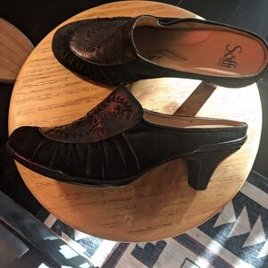 Söfft Black Embossed Paisley Suede Slip-On Mules